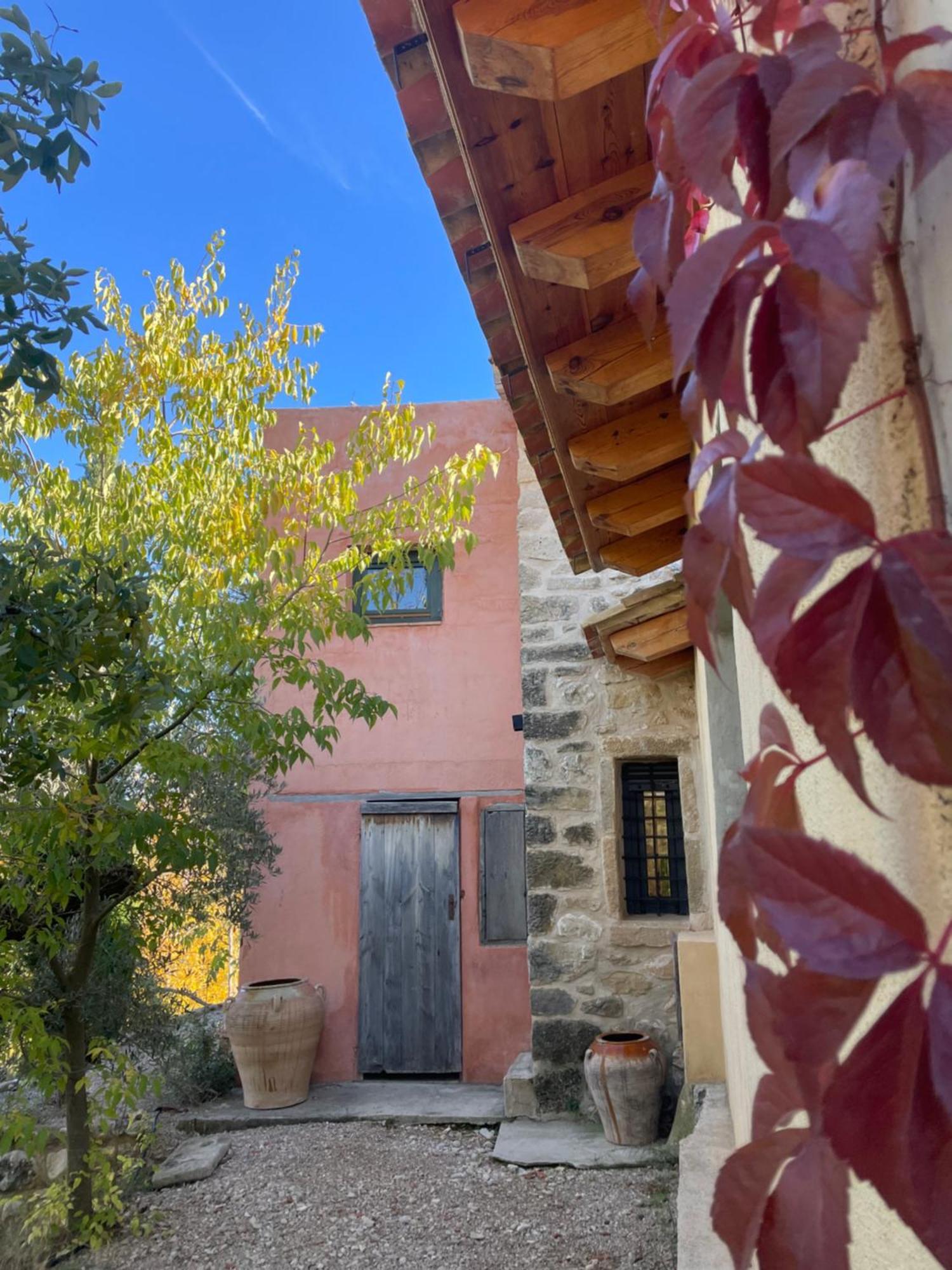 Maset Del Riu Guest House Valderrobres Exterior photo